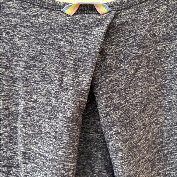 Ivivva Lululemon girls size 14 mindful movement long sleeve tee - Picture 5 of 8